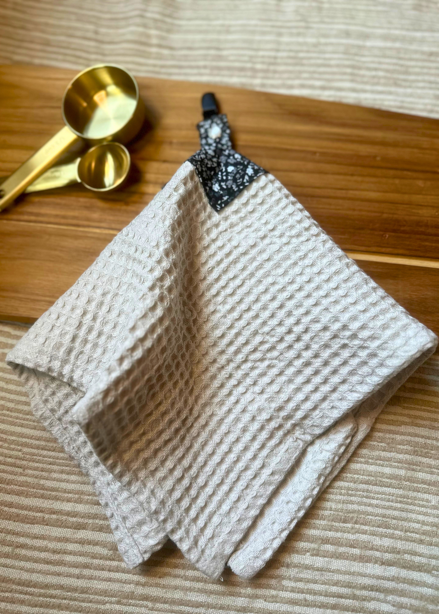 Clip-Anywhere Towel